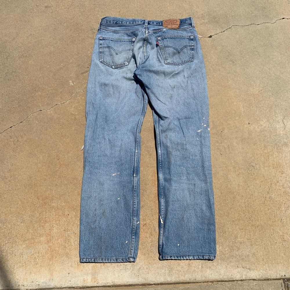 Vintage 90s made in France Levi's 501 button fly jeans - 33x30 mens